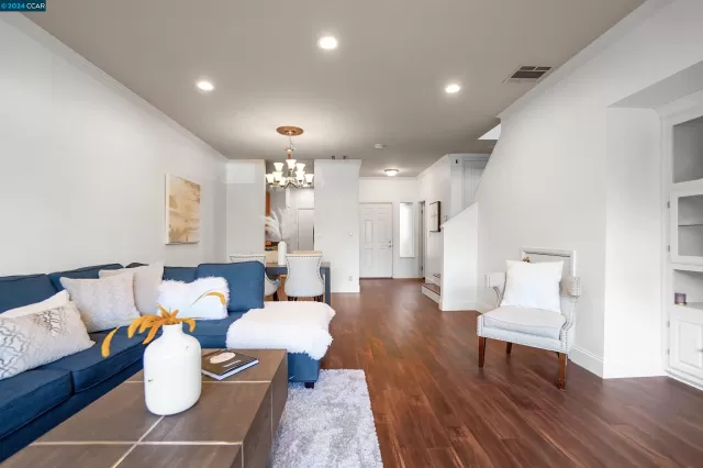 MLS: 41048004 Condo For Sale