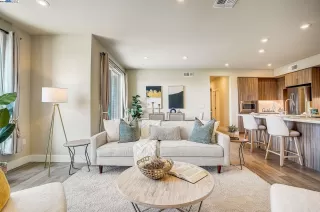 Photo #2: 41048124 Listing 