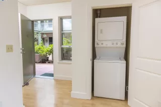 Photo #4: 41048330 Listing 