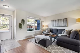 Photo #5: 41048419 Listing