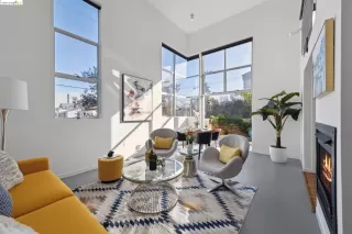 More Details about MLS # 41048495 : 3405 HELEN ST # 8