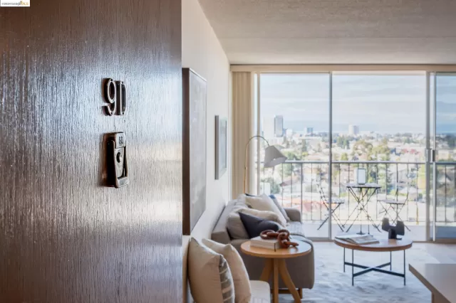 MLS: 41048498 Condo For Sale