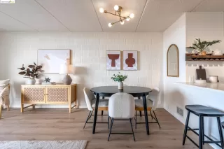 Photo #6: 41048498 Listing