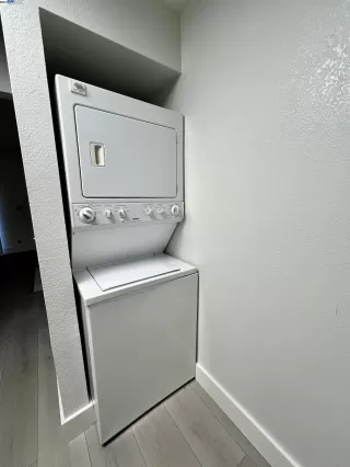 Photo #5: 41048504 Listing