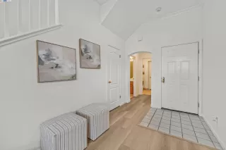 Photo #5: 41048512 Listing