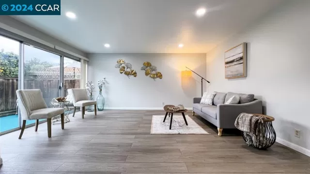 MLS: 41048539 Condo For Sale