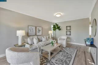 Photo #2: 41048556 Listing