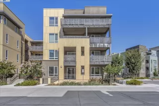 More Details about MLS # 41048571 : 2339 KINETIC COMMON # 112