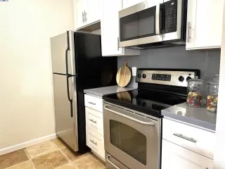 Photo #5: 41048601 Listing