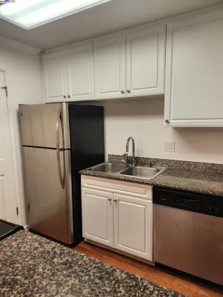 Photo #2: 41048761 Listing