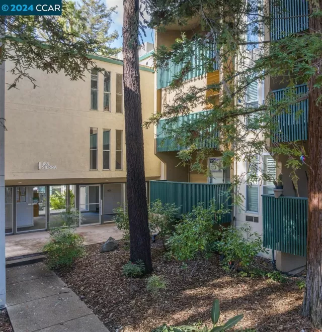 MLS: 41048793 Condo For Sale