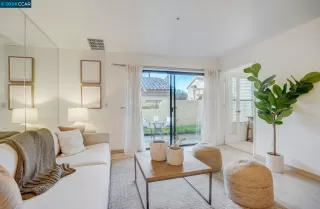 Photo #4: 41048819 Listing