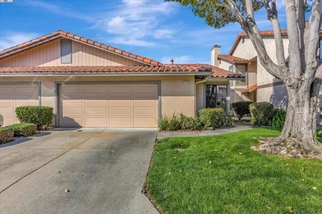 MLS: 41048835 Condo For Sale