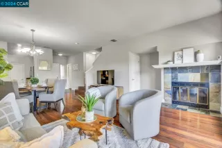 Photo #5: 41048846 Listing