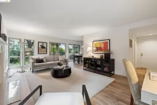 Photo #6: 41048849 Listing