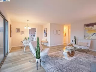 Photo #1: 41048925 Listing