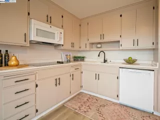 Photo #5: 41048925 Listing