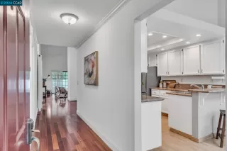 Photo #5: 41048937 Listing