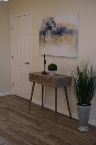 Photo #5: 41048946 Listing