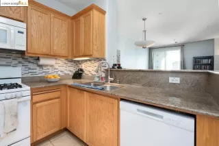 Photo #3: 41048992 Listing