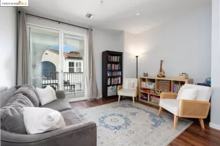 Photo #6: 41048992 Listing