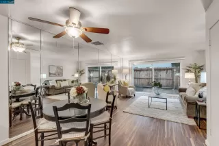 Photo #5: 41049030 Listing 