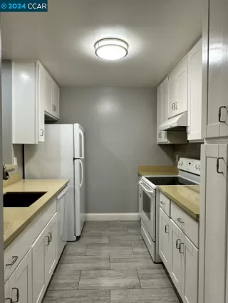 Photo #2: 41049063 Listing 