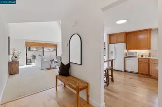 Photo #5: 41049113 Listing