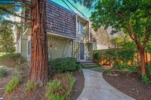 MLS: 41049170 Condo For Sale