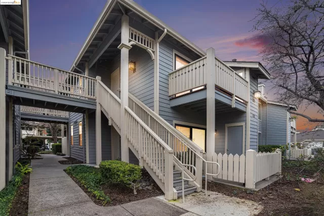 MLS: 41049177 Condo For Sale