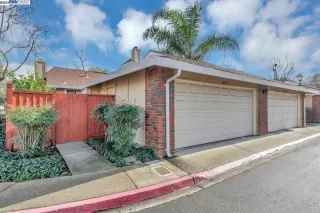 Photo #3: 41049259 Listing