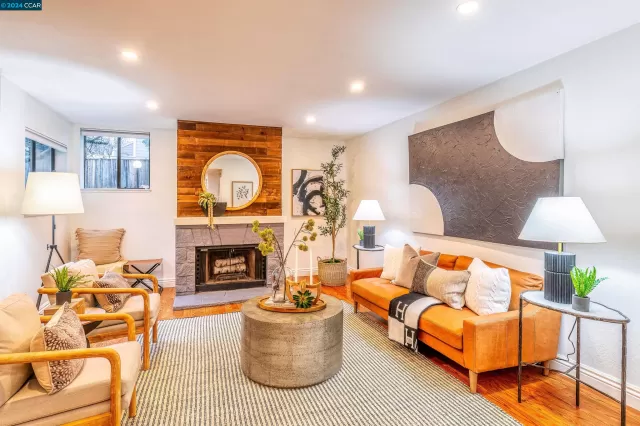 MLS: 41049269 Condo For Sale