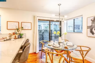 Photo #5: 41049269 Listing