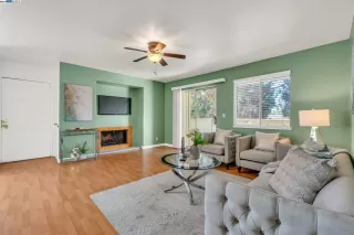 Photo #4: 41049330 Listing