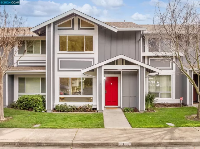 MLS: 41049335 Condo For Sale