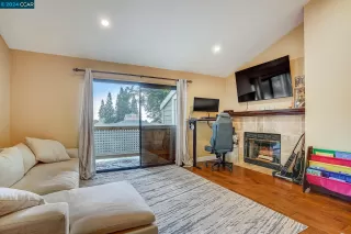 Photo #2: 41049362 Listing