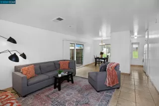 Photo #2: 41049448 Listing 