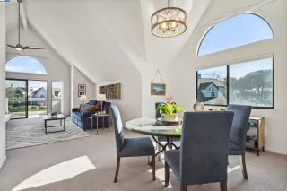 Photo #5: 41049457 Listing