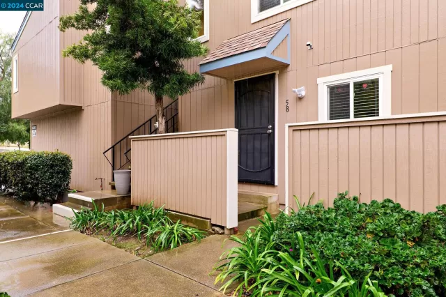 MLS: 41049458 Condo For Sale