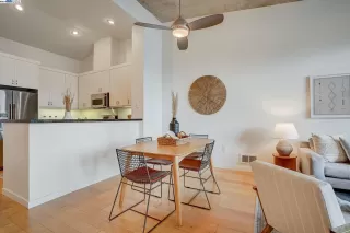 Photo #3: 41049460 Listing