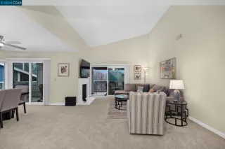 Photo #2: 41049513 Listing