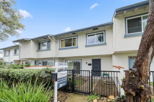 MLS: 41049525 Condo For Sale