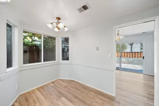 Photo #2: 41049531 Listing