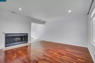 Photo #4: 41049547 Listing