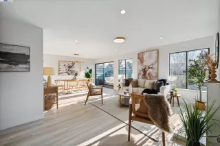 Photo #2: 41049582 Listing