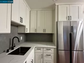 Photo #2: 41049682 Listing 