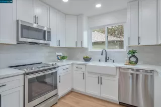 Photo #2: 41049733 Listing