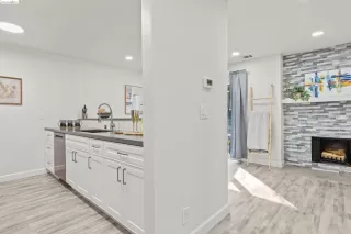 Photo #4: 41049790 Listing 