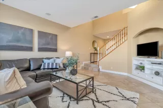 Photo #5: 41049846 Listing