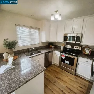 Photo #6: 41049897 Listing